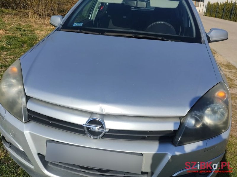 2004' Opel Astra photo #3