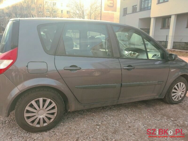 2006' Renault Scenic photo #2