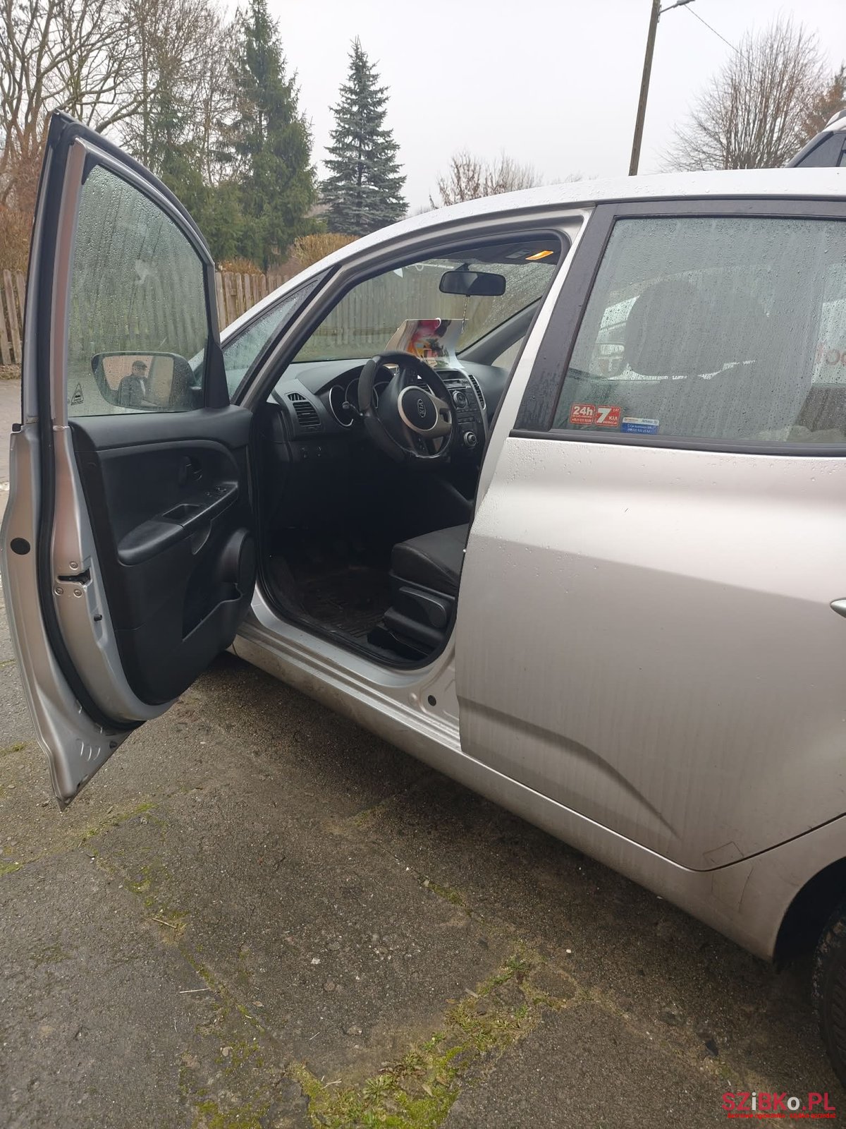 2011' Kia Venga photo #7