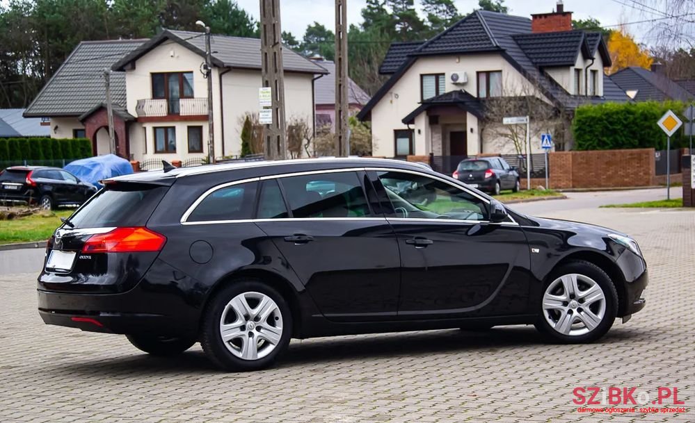 2011' Opel Insignia 1.4 T Cosmo S&S photo #3