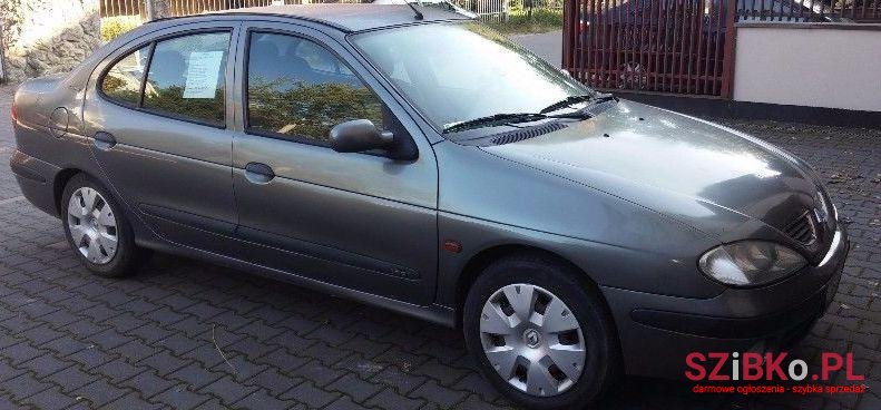 2002' Renault Megane photo #2