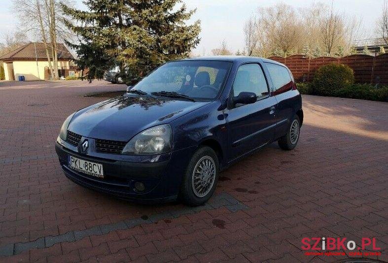 2002' Renault Clio photo #1