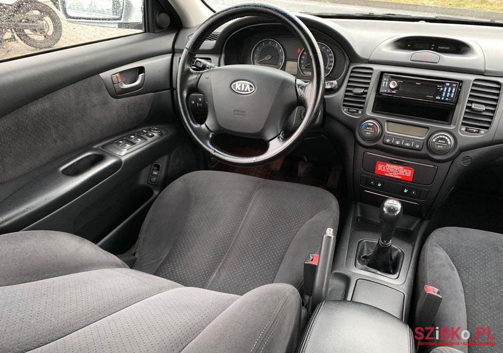 2005' Kia Magentis photo #5