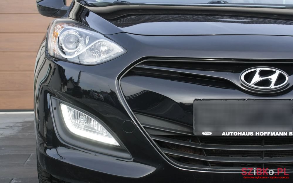 2012' Hyundai i30 photo #5