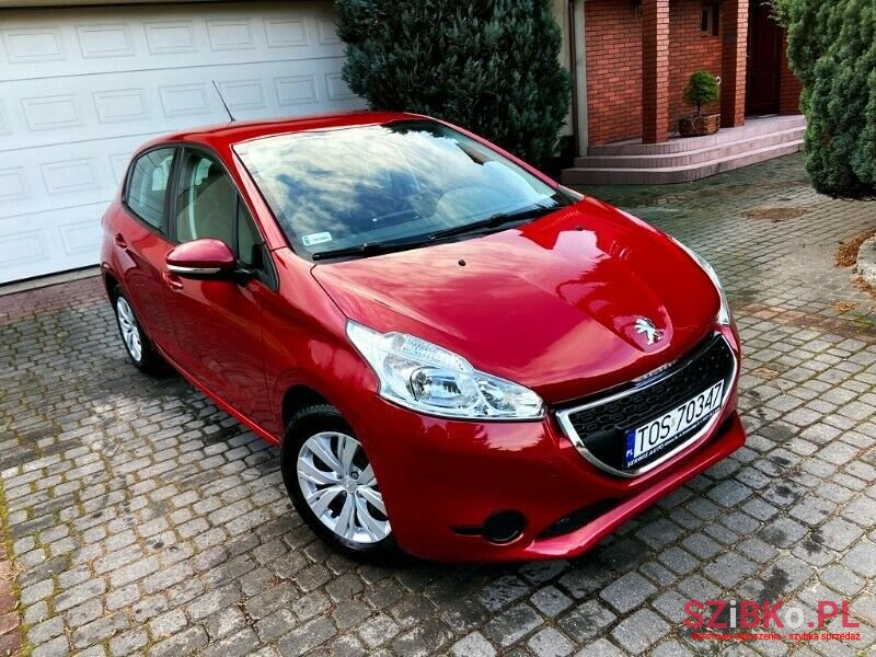 2015' Peugeot 208 photo #2