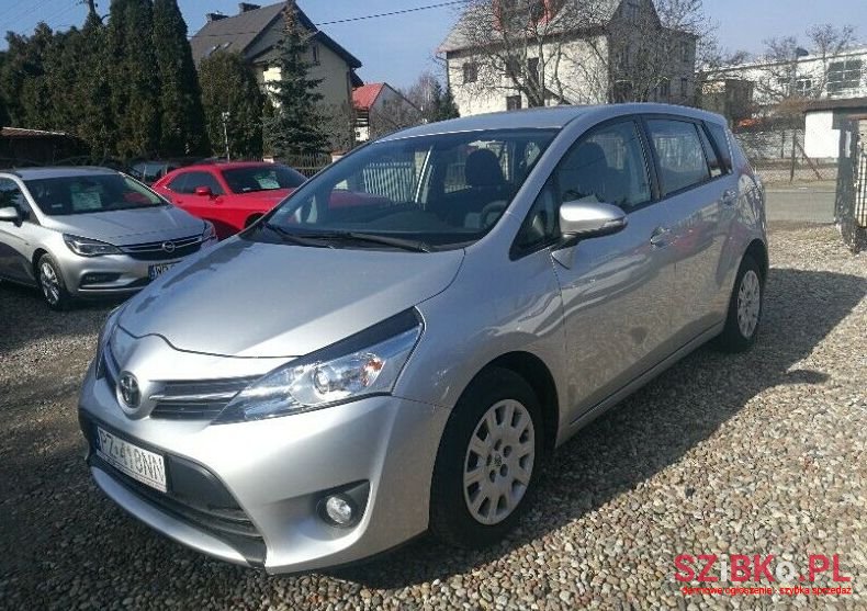 2014' Toyota Verso photo #1