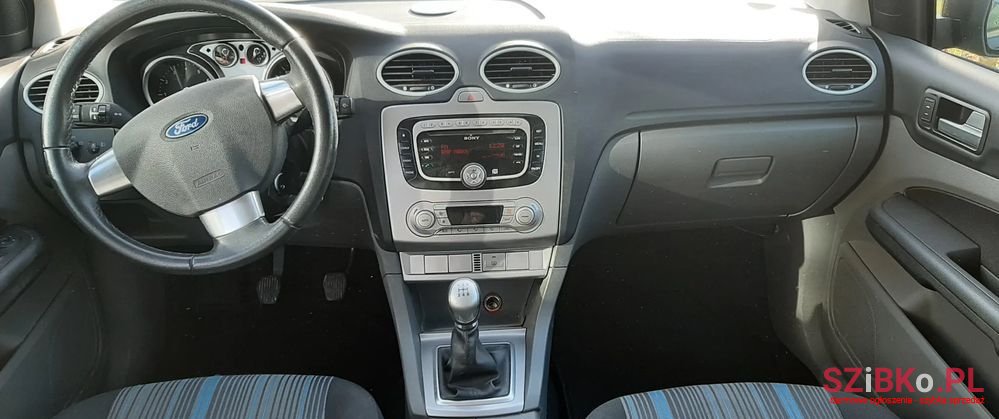 2009' Ford Focus 1.8 Style+ photo #3