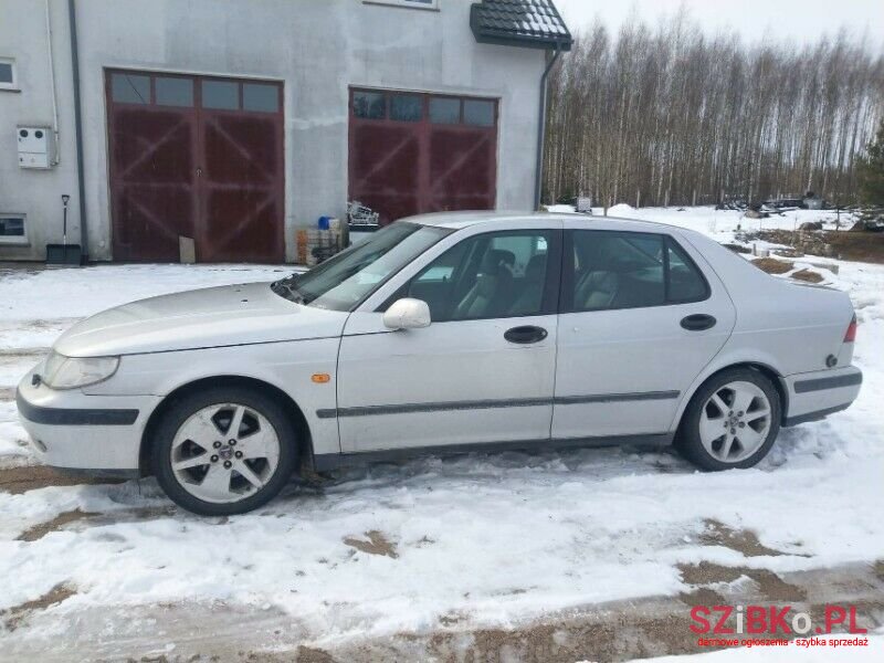 2000' Saab 9-5 photo #1