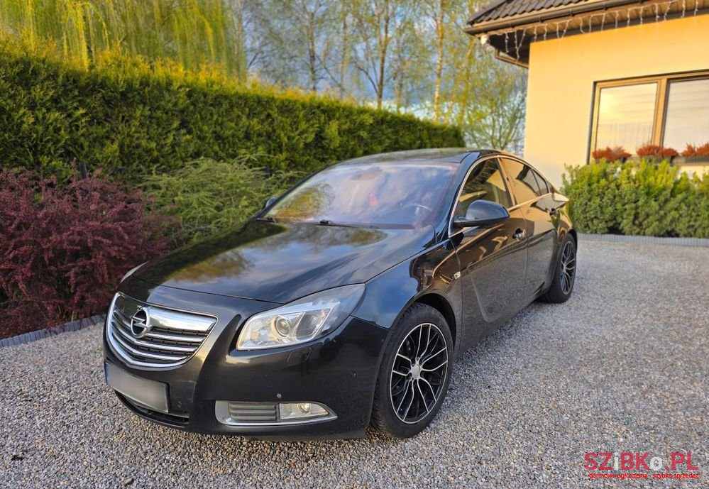 2011' Opel Insignia photo #3