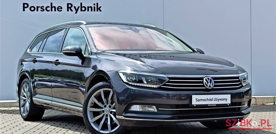 2017' Volkswagen Passat photo #1