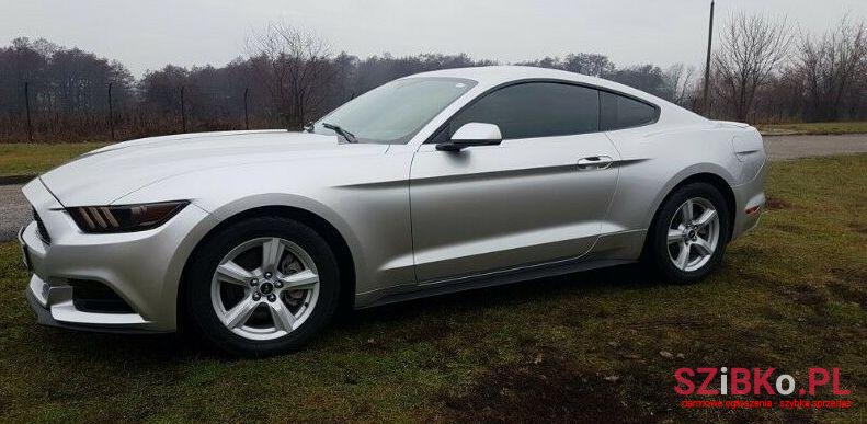 2016' Ford Mustang photo #1