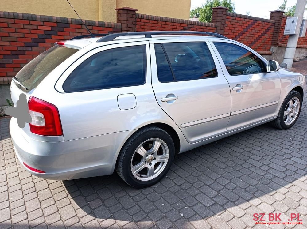 2010' Skoda Octavia 1.8 Tsi Elegance photo #4
