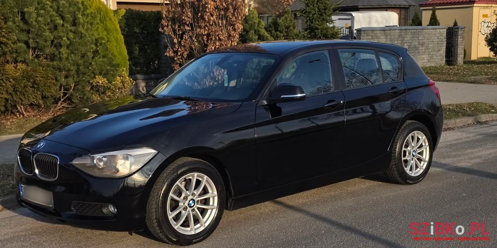 2014' BMW 1 Series 116I photo #2