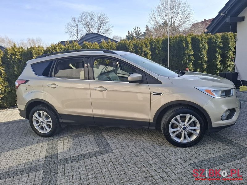 2017' Ford Escape photo #1
