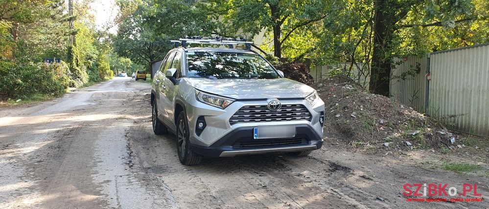 2022' Toyota RAV4 photo #3