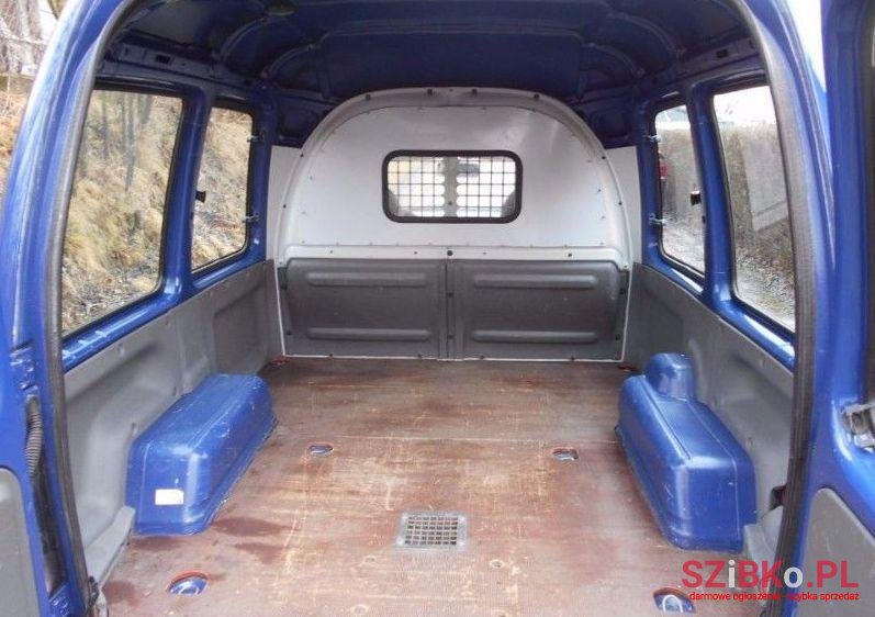 2001' Volkswagen Caddy photo #2