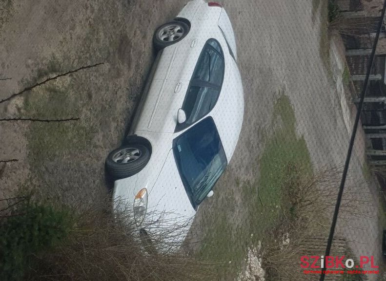 2002' Ford Taurus photo #1