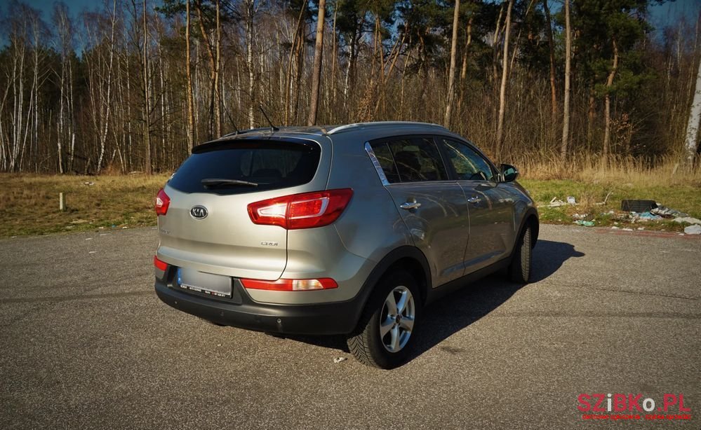 2011' Kia Sportage 1.7 Crdi M 2Wd photo #3