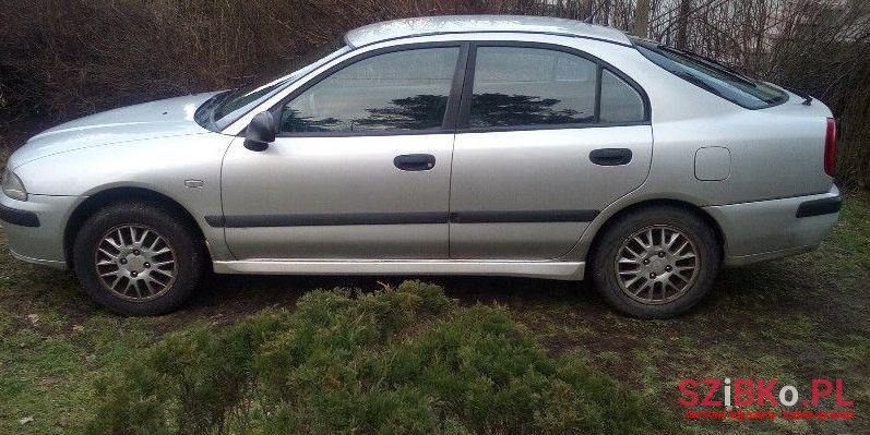 2000' Mitsubishi Carisma photo #1