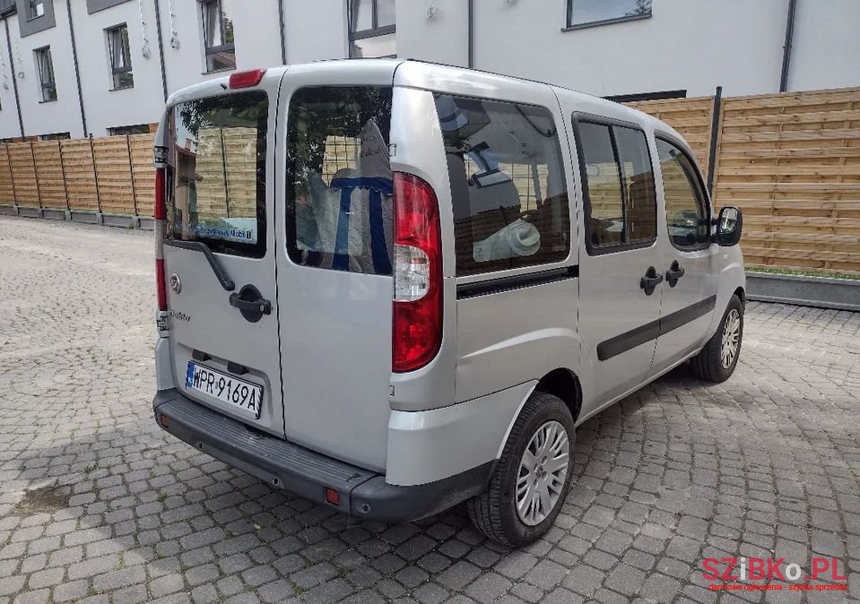 2010' Fiat Doblo photo #4