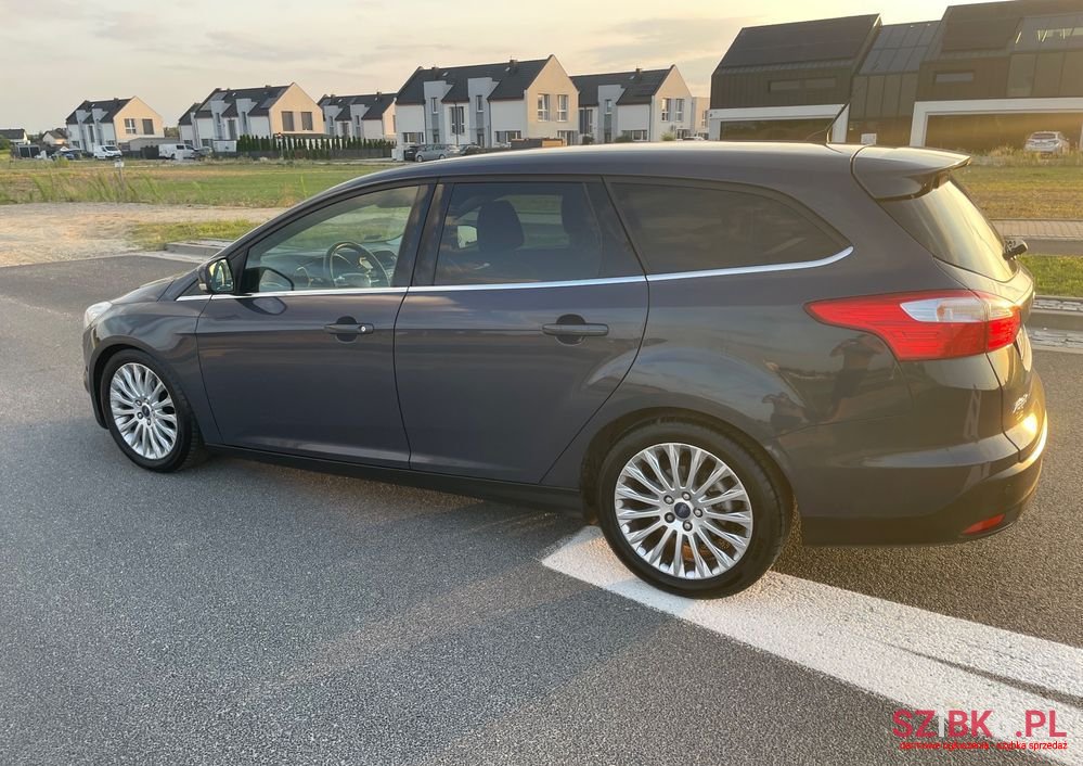 2012' Ford Focus photo #2