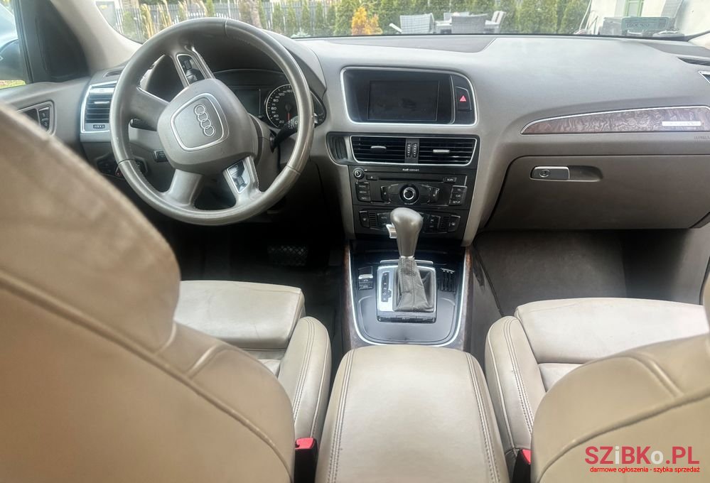 2011' Audi Q5 S Tronic photo #3