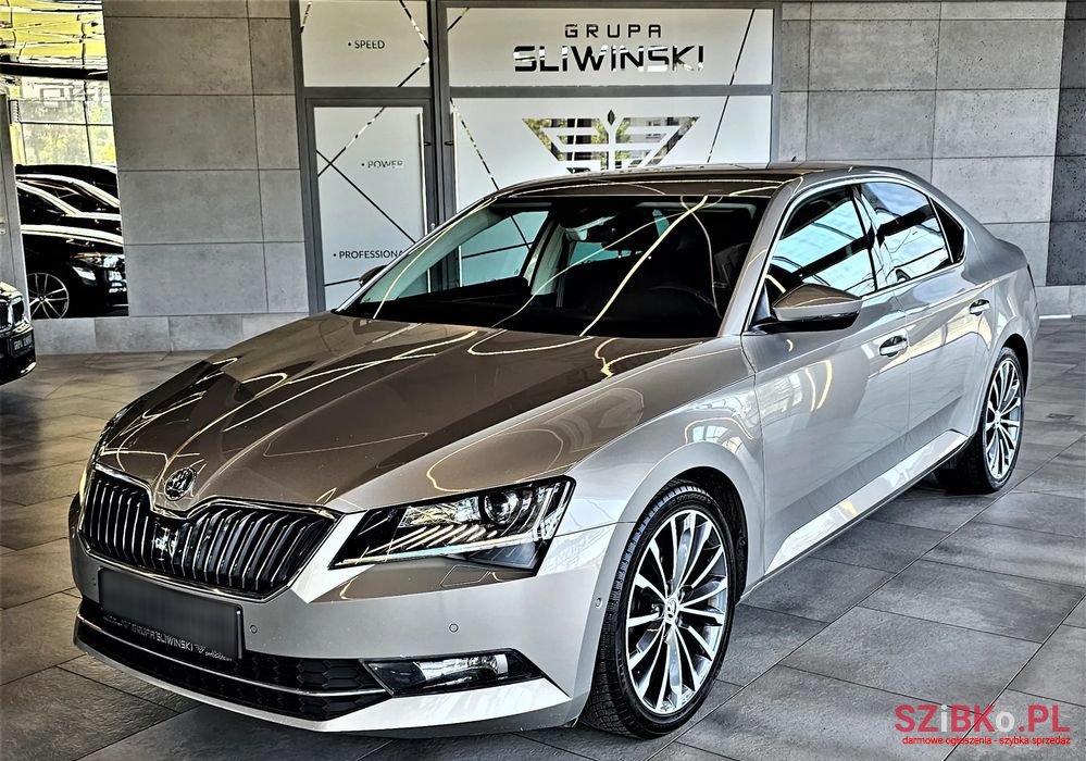 2017' Skoda Superb photo #1