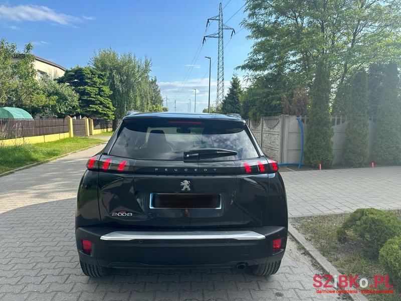 2023' Peugeot 2008 photo #4