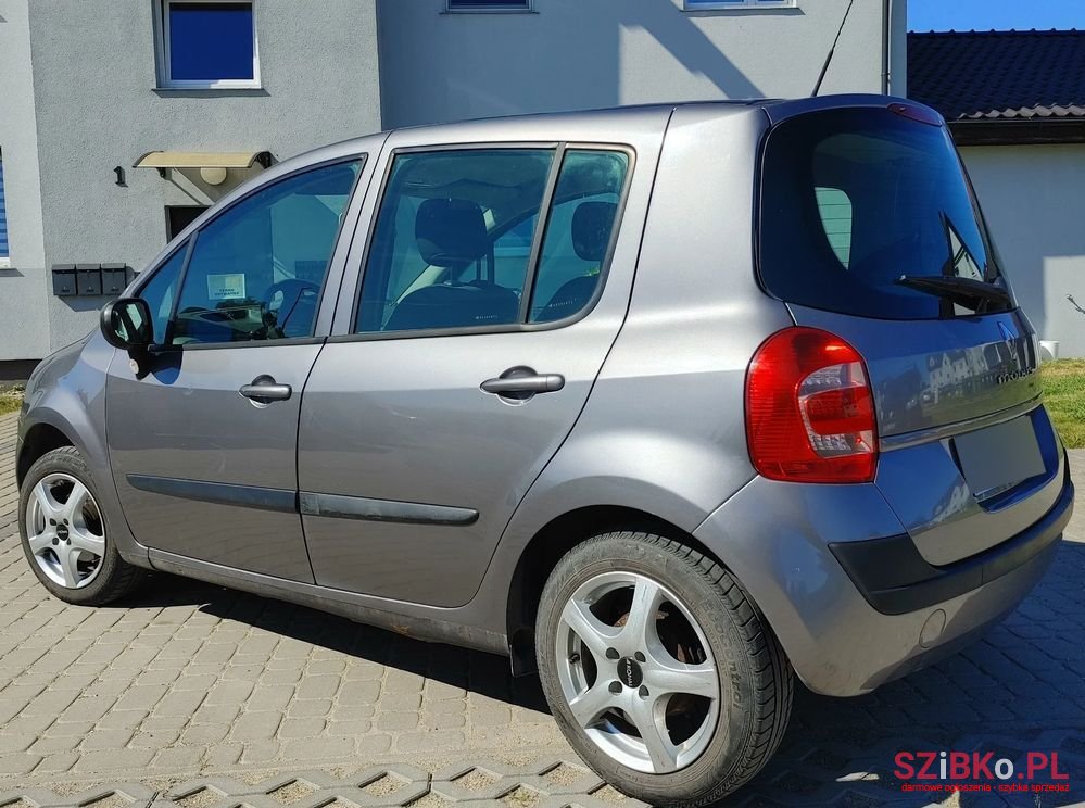 2011' Renault Modus 1.2 16V Yahoo photo #2