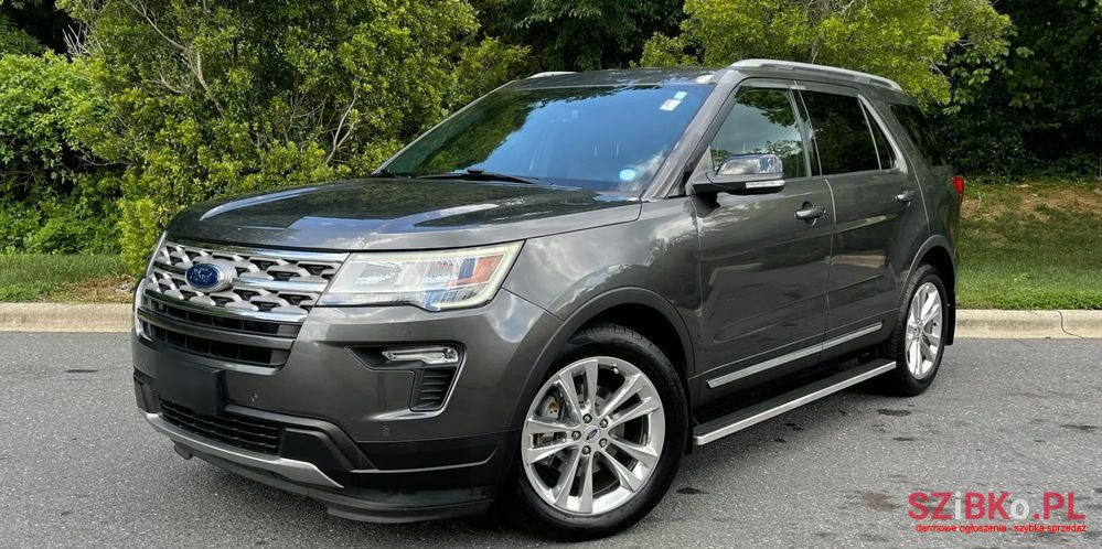 2018' Ford Explorer photo #1