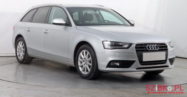 2012' Audi A4 photo #1