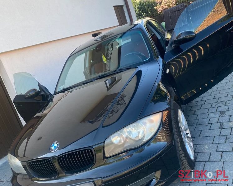 2007' BMW 1 Series 116I photo #2