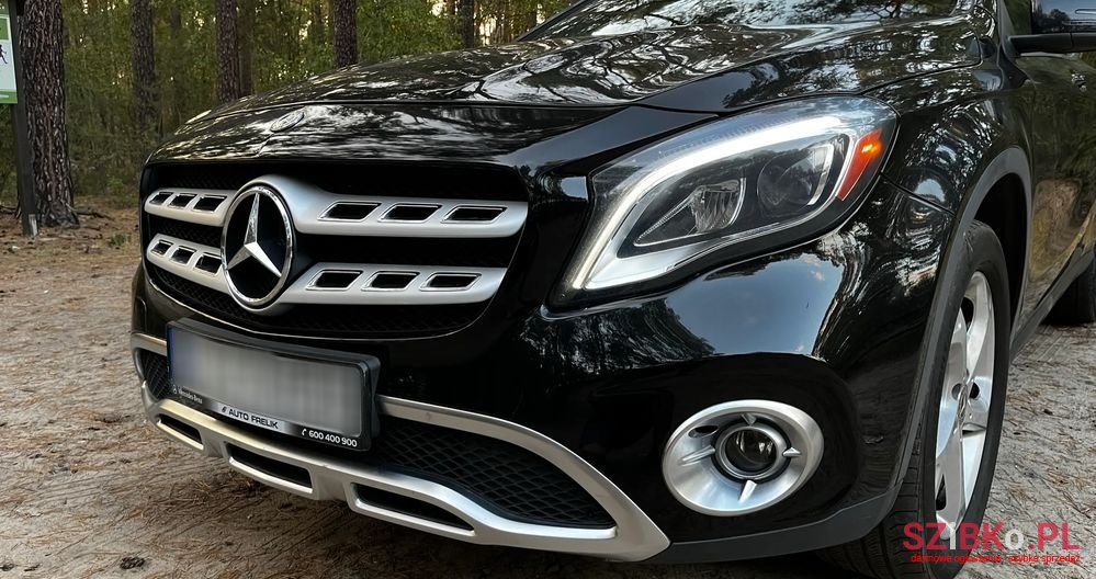 2018' Mercedes-Benz GLA photo #3