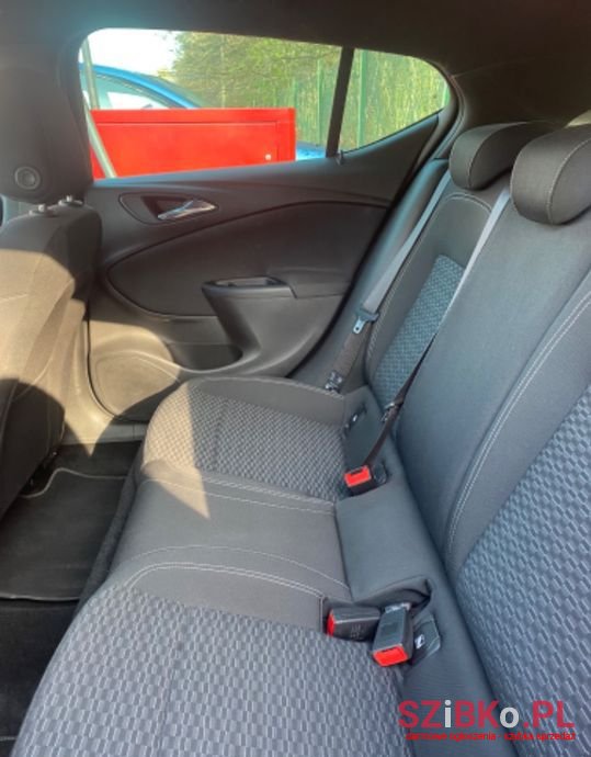 2018' Opel Astra photo #5