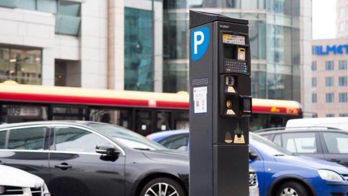 Droższe parkowanie metodą na korki w centrach miast?