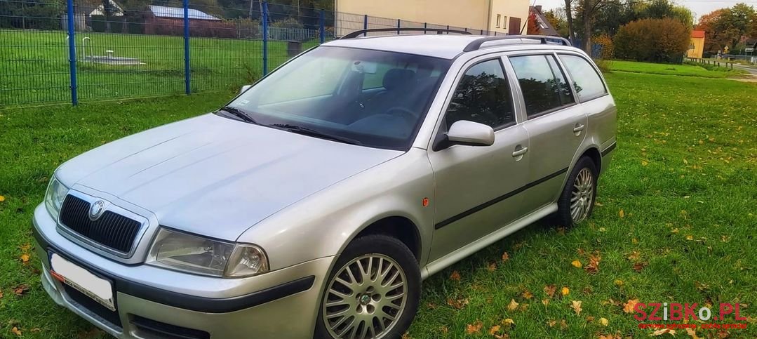 2003' Skoda Octavia photo #3