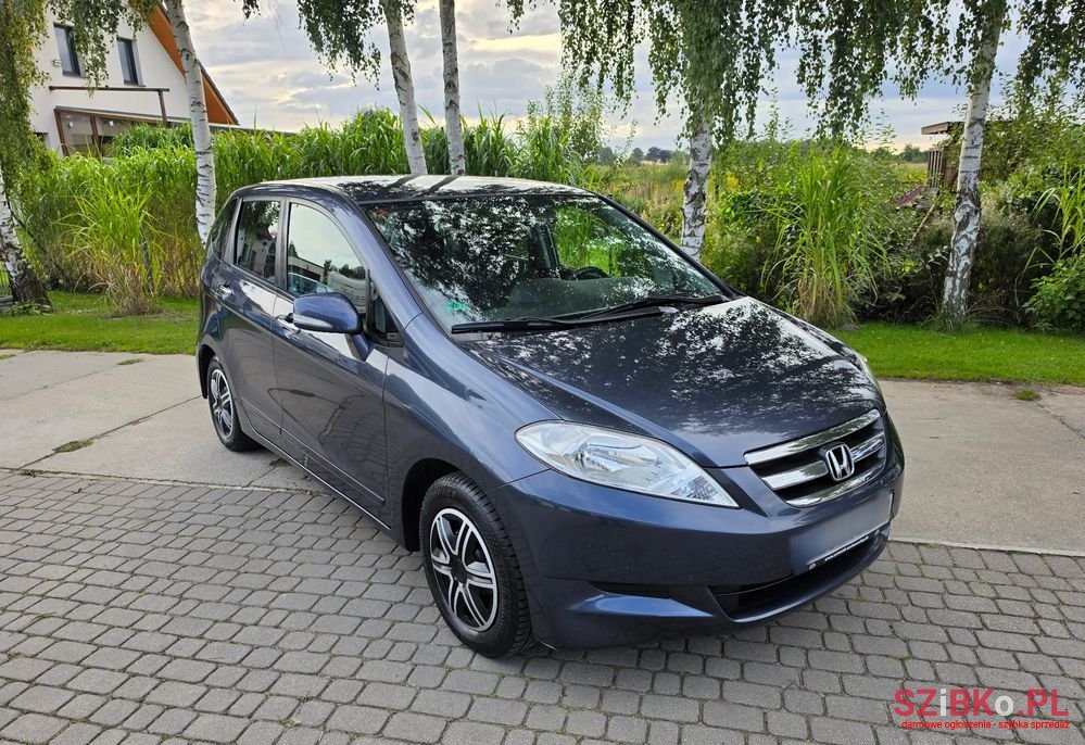 2006' Honda FR-V 1.7 photo #2
