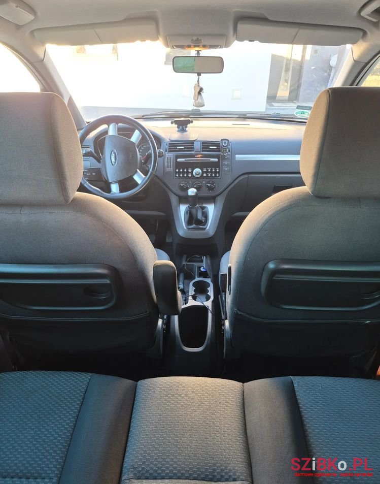 2004' Ford Focus C-MAX 2.0 Silver X photo #2