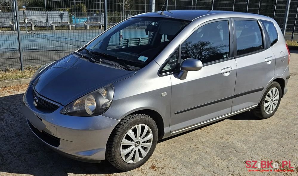 2005' Honda Jazz photo #2