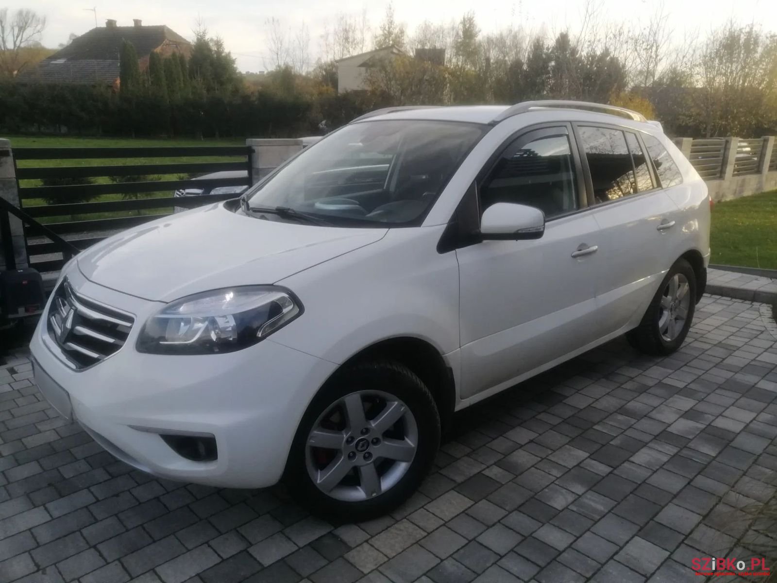 2012' Renault Koleos photo #1