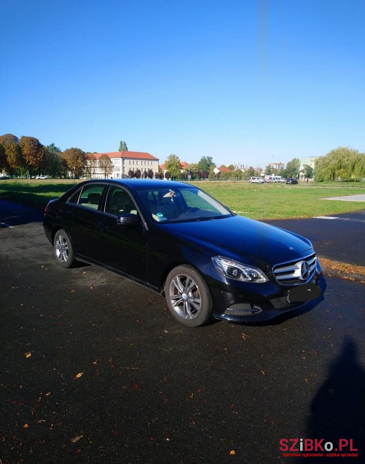2015' Mercedes-Benz E-Class photo #3