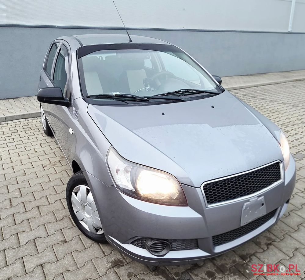 2011' Chevrolet Aveo 1.2 16V Base photo #1