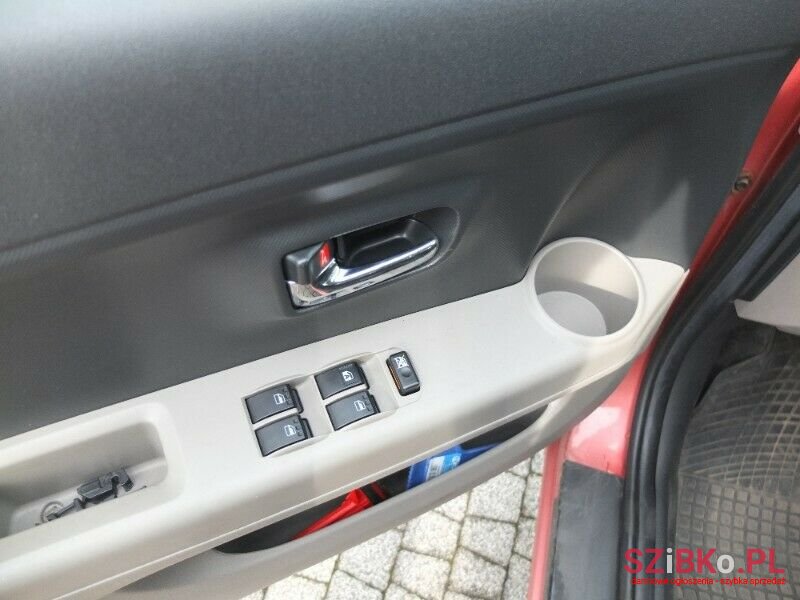 2006' Toyota Yaris photo #6