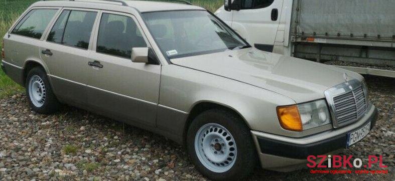 1990' Mercedes-Benz W124 photo #1