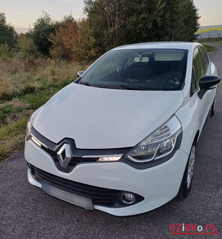 2015' Renault Clio 0.9 Energy Tce Intens+ photo #1