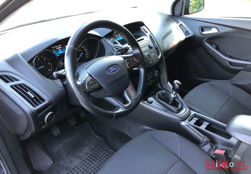 2016' Ford Focus photo #3
