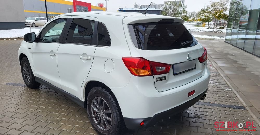 2011' Mitsubishi ASX photo #4