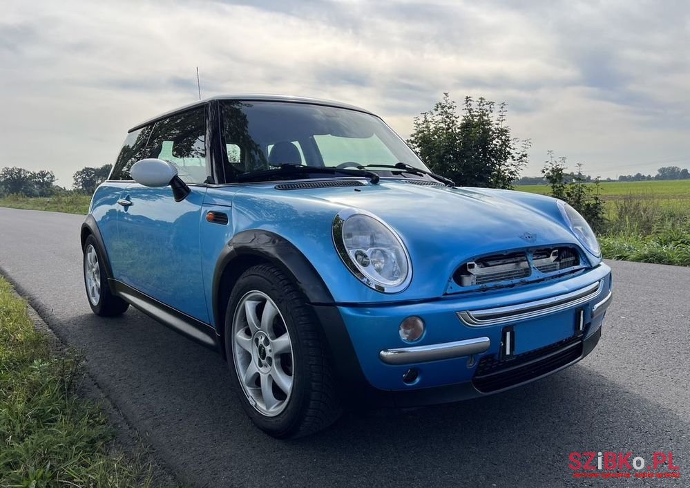 2004' MINI One photo #4