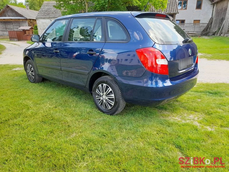 2010' Skoda Fabia photo #3