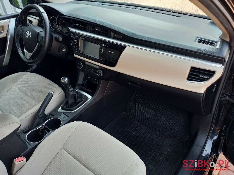 2016' Toyota Corolla photo #5